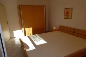 Beautiful 2 room apartment with sea view - Image 3
