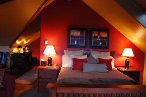 \"THE LOFT\" romance, luxury, stunning water and mountain views! - Image 3