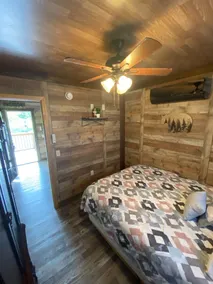 Relaxing waterfront cabin with a loft!  - Image 5