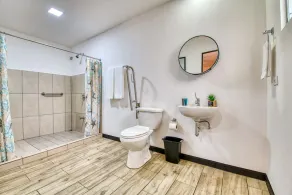 Large New 1bd/1ba Apartment Steps to Beach w/AC - Image 2