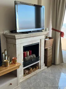 Modern luxury apartment, 5 minutes' walk from the beach - Image 3