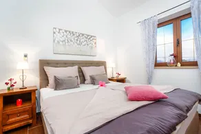 Villa mit  Pool, Whirpool,  Innenpool - TRAVELER Reiseburo Krk - ID 2132 - Image 4