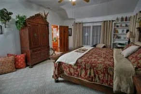 5 Bedrooms, 5.5 Baths, covered porches, hot tub, game room, walk to the square. - Image 3