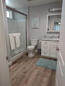 GORGEOUS 1 BED GUEST HOME - Image 4