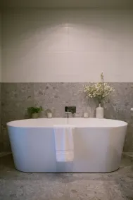5 star couples hideaway in the country, enjoy privacy and space - w hot tub - Image 4