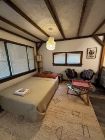 Creekside Cottage - Image 4