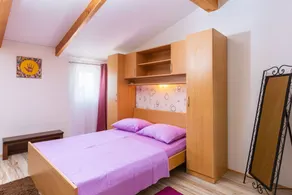 House with jacuzzi, for 2-4 people, pets allowed - Image 5