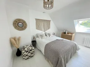 Maison Chaleureuse Avec Jacuzzi - Image 5