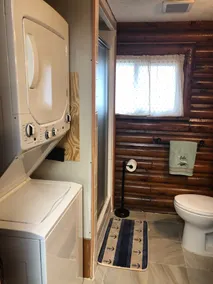 Log Cabin Waterfront getaway at Buckeye Lake featured in the 2019 Tour of Homes - Image 3