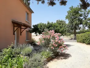 Apartment with view of the Ventoux - Ideal for cyclists - Free private parking - Wifi - Image 5