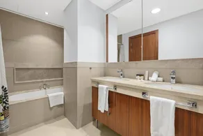 Modern 2BR Apartment | 5 Min Walk to Dubai Mall & Burj - Image 4