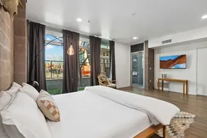 TP12 - Mars Studio Apartment with Pool! - Image 3