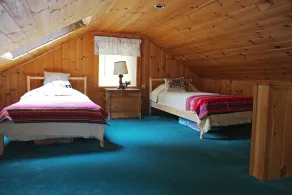Njut av solnedgången på lugn Dexter Pond - Image 3