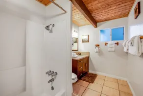 Centrally located & Family Friendly Wonder Lodge 3bd/3bth sleeps 10 - Image 3