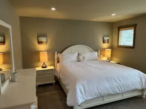 Unit #3 | Peaceful & Romantic Harrison Chalet Suites - Image 5