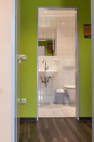Spacious three-room apartment that can accommodate up to 6 people, with a balcony offering panoramic views - Image 5