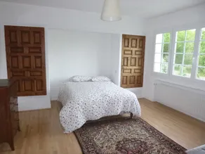 Hus på 200m2 på park på 2500m2 i fred och framför berget - Image 3