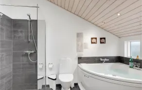 4 Bedroom Lovely Home In Hirtshals - Image 3