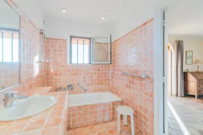 St Tropez, large park, unbelievable view sea-forests-hills, 8 bedroom, pool 65ft - Image 3