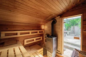 Cozy weekend house for couples or business travelers - Image 2
