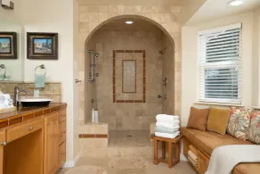 Luxe Home on Boutique Farms with Animals -5 mins from Beach - Image 5
