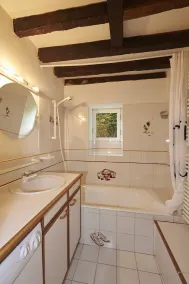 Sommerhus med udsigt til et slot - Image 4