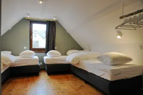 Holiday Home in Vielsalm with Lake View - Image 4