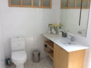 .:: Mosman  DesignerApartment - Hidden Gem - NEW LISTING - Image 2