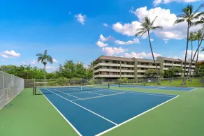 2br White Sands Village condo right at the beach - Image 3