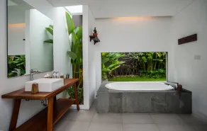 Romantic one bedroom private pool villa in the heart of Legian - Image 4