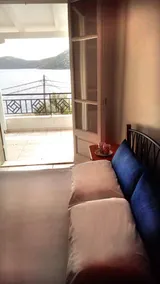 Une suite penthouse à l'hôtel Eptanisa - Image 3