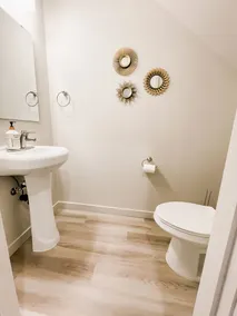 The Landon- Stylish Townhouse-Centrally Located.  - Image 4