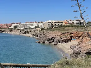F2 Avec Terrasse et une vue Exceptionnelle sur le Port et le Môle - Image 3