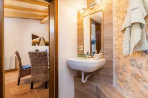 Petit Apartment “Adults Only-Mallorca” with Shared Pool and Wi-Fi - Image 3