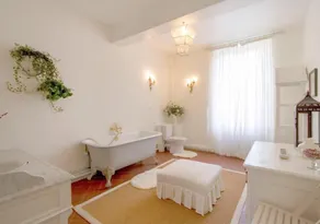 Dorfhaus mit einem privaten und umzäunten mediterranem Garten - Image 4