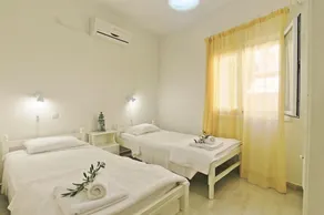 Jasmin in Katavolos With 1 Bedrooms and 1 Bathrooms - Image 3