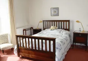 Perfectly located for town and beach - Victorian terraced house near East Beach. Sleeps 7 - Image 5