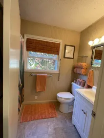 Cozy Home with Stunning Views in Linville Falls - Image 3