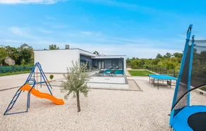 Amazing Home In Zminj - Image 2