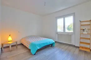 Maison Individuelle de 120m² Avec Jardin - Image 4