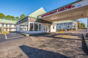 Economy Hotel Forest Park - Image 3