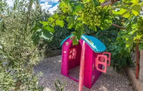 Pet Friendly Apartment In Polaca - Image 2