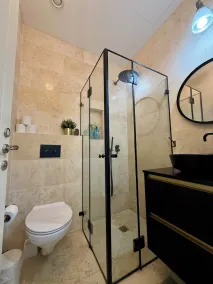 Lovely 1-bedroom apartment in The best location - Image 2