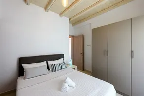 Luxurious Paros Villa | 8 Bedrooms | Villa Horizon Retreat | Private Pool - Image 5