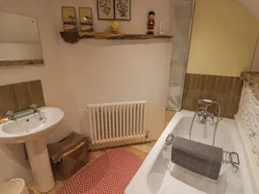 Tipyn Bach - Image 4
