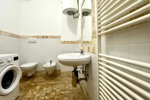 S179 - Sirolo, fully equipped three-room apartment in one hundred - Image 3