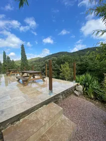 Group gite sleeps 25 on a farm with private pool - Image 3