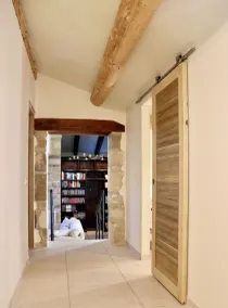 Exceptional house in the heart of the village of Gordes - Image 2