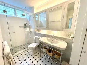 ★Burleigh Hamptons★ Surf views, Heated pool 200m to beach - Image 3