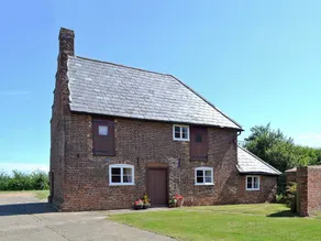 Hawthorne Cottage - PY8 - Image 3